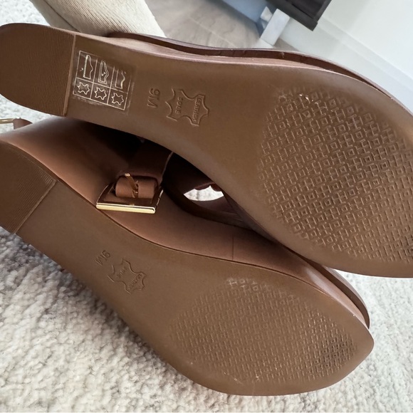 Tory Burch Leather Slingback Sandal - Picture 6 of 6